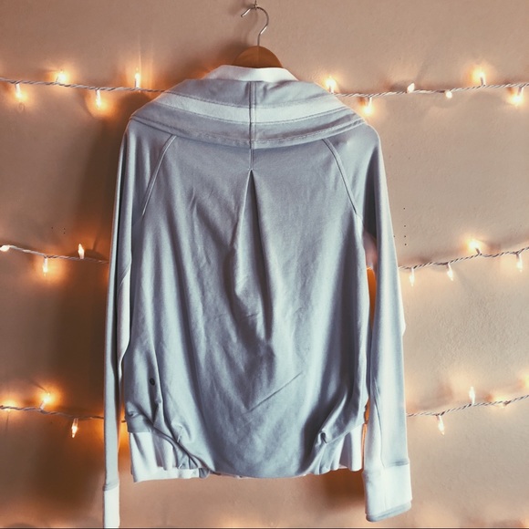 NWT Lululemon jacket - Picture 3 of 3